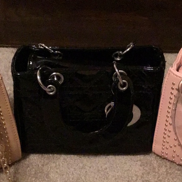 3 small purses - Picture 3 of 6